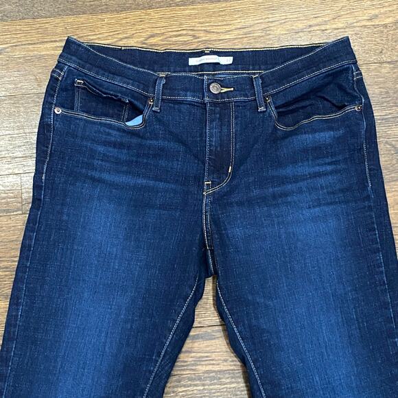 Levi’s Jeans SIZE 12 M Classic Bootcut Dark Wash Cotton Blend Denim - Picture 3 of 13